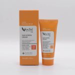 کرم ضدآفتاب پوست چرب وچه(بژ طبیعی)_Voche Tinted Sun Screen Cream For Oily Skin SPF50